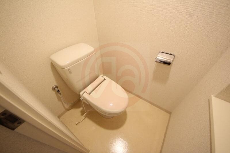 物件内観写真8　(シンプルで使いやすいトイレです)