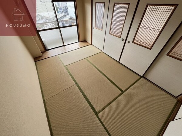 和室(日本らしい落ち着いた雰囲気の和室です)