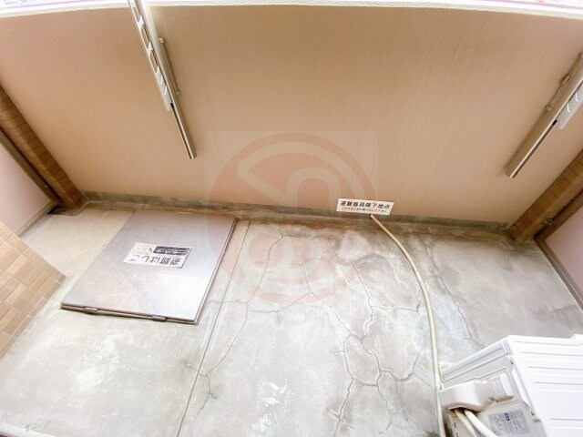 物件内観写真20　(開放的で明るい空間を演出してくれるバルコニーです)