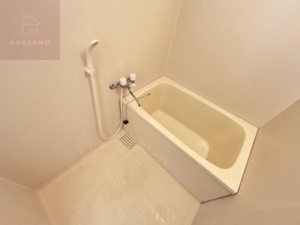 物件内観写真6　(日々の暮らしに欠かせないお風呂です)