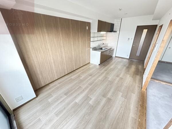 物件内観写真21　(ゆったりとした居間です)