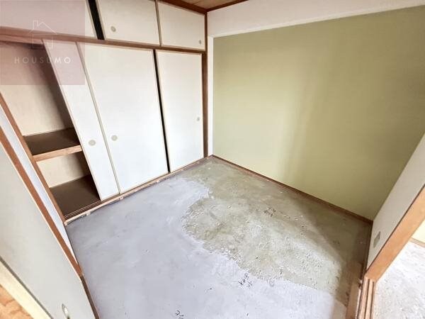 物件内観写真28　(お子さんと一緒に遊べます)