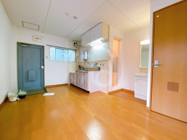 物件内観写真4　(ゆったり過ごせるリビングです)