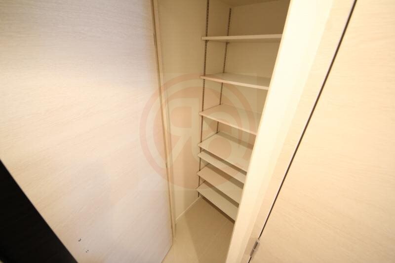 物件内観写真11　(収納のためのスペースです)
