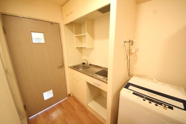 キッチン(コンパクトなキッチンで掃除もラクラク)