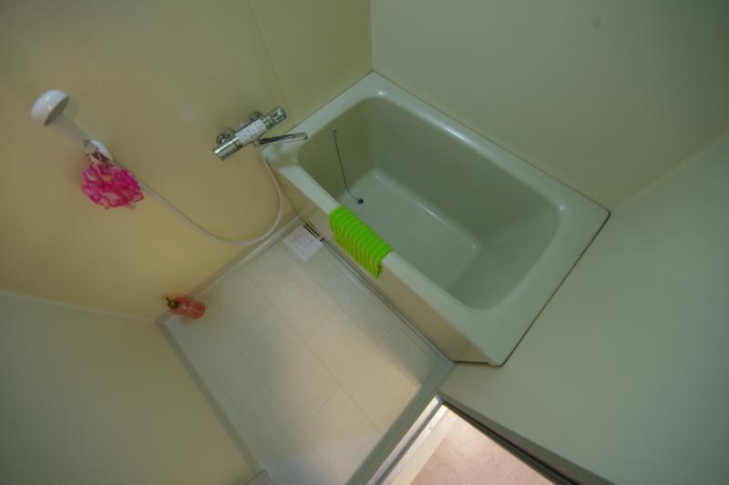 物件内観写真7　(落ち着いた空間のお風呂です)