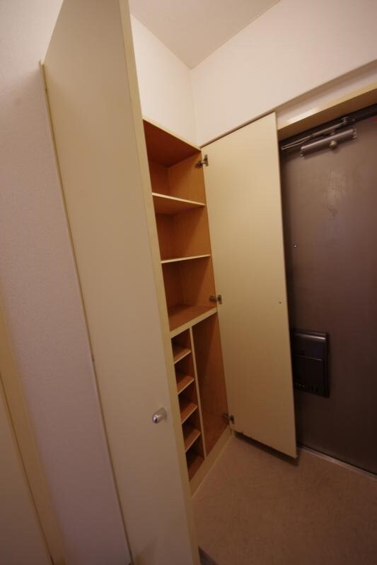 物件内観写真23　(収納があります)