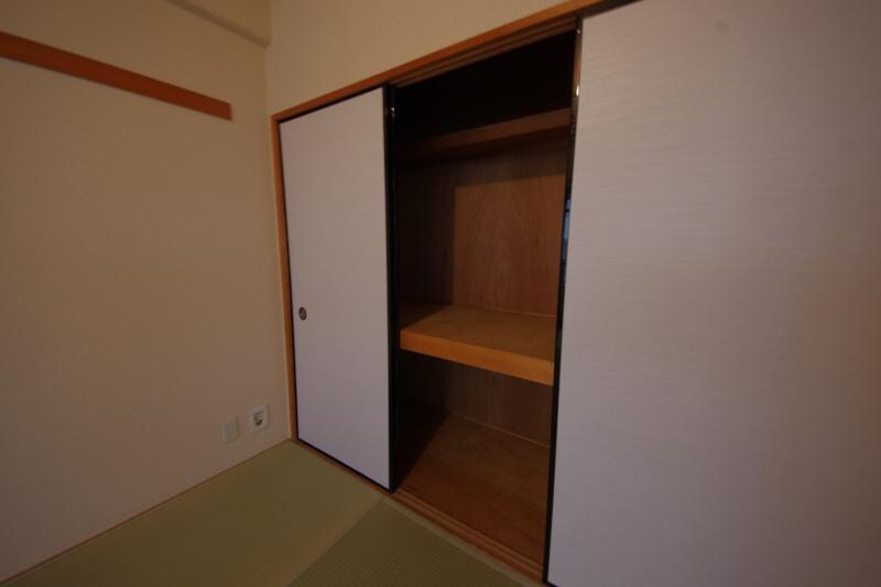 物件内観写真29　(こまごまとしたものを収納できそうですね)