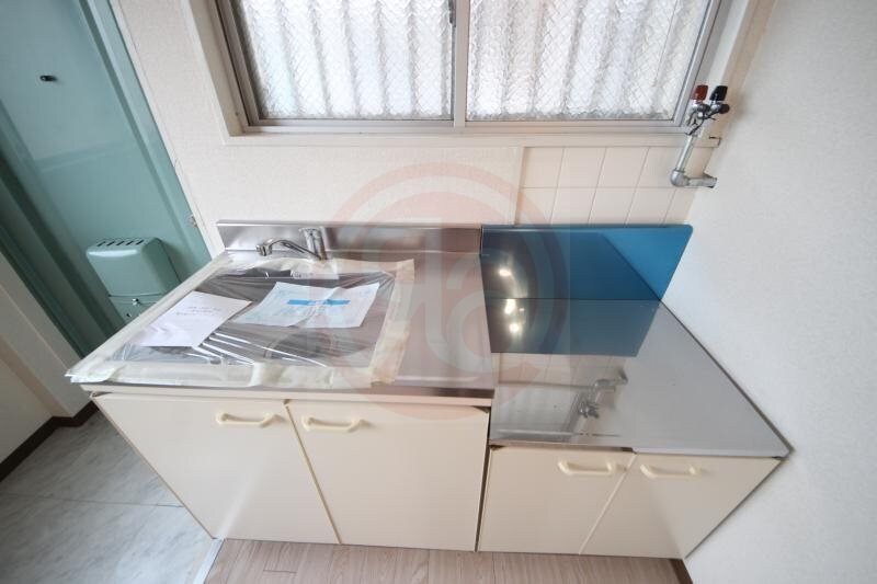 物件内観写真27　(コンパクトなキッチンで掃除もラクラク)