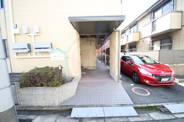 エントランス(建物の内部です)