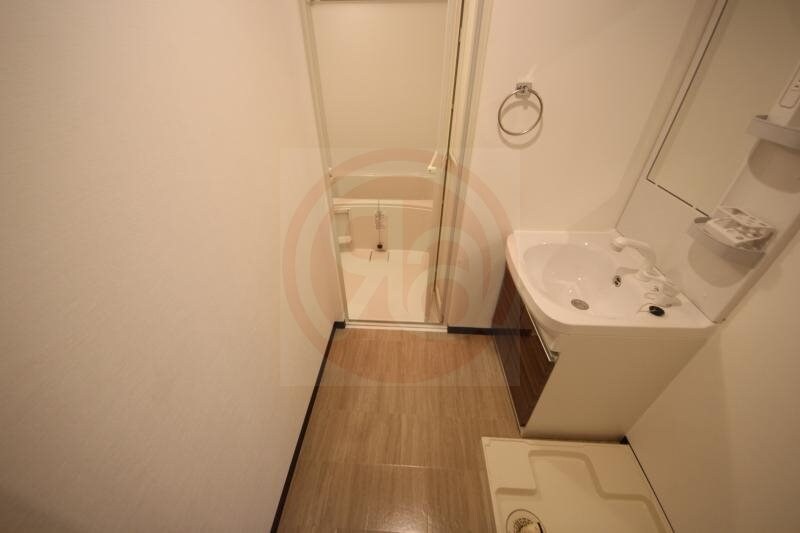 物件内観写真19　(独立洗面台で身支度をすべて済ませてしまいましょう)