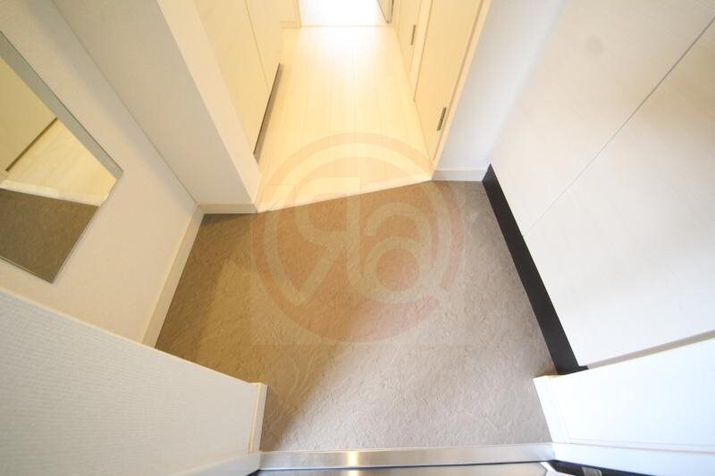 物件内観写真16　(きれいな玄関です)