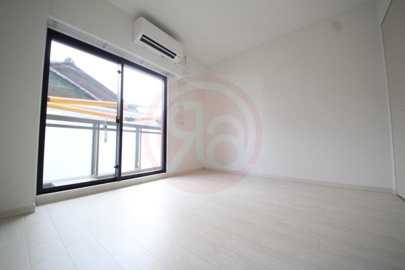 物件内観写真25　(ゆったりした洋室です)