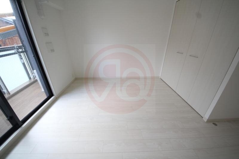 物件内観写真26　(落ち着いた色調の洋室です)