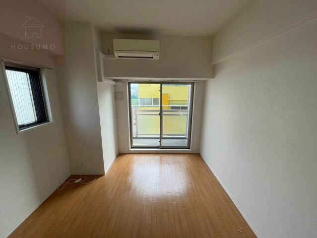 物件内観写真4　(お料理しやすいキッチンです)