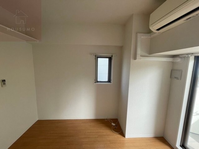 物件内観写真20　(広々とした洋室です)