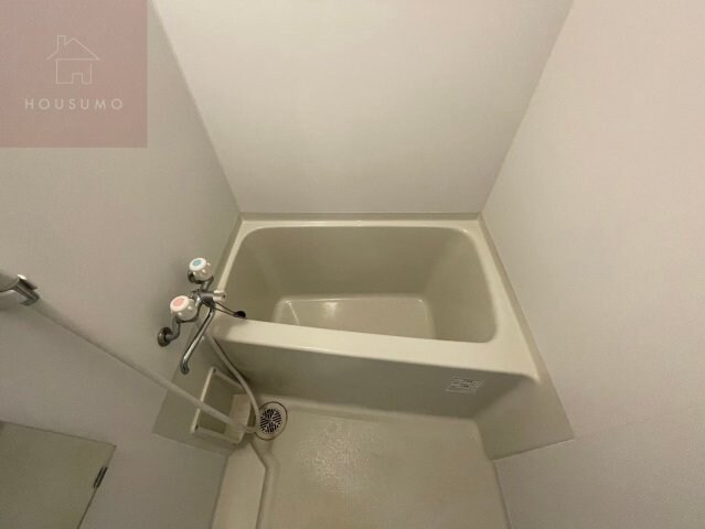 物件内観写真26　(大きなスペースがあり、収納には困りません)