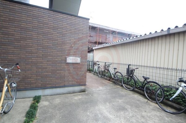 エントランス(毎日通るエントランスはこのようになっています)