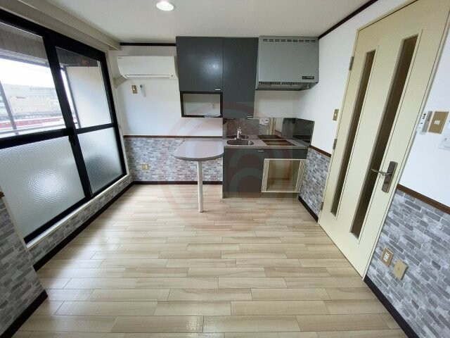 物件内観写真9　(日々の疲れを癒すお風呂付です)