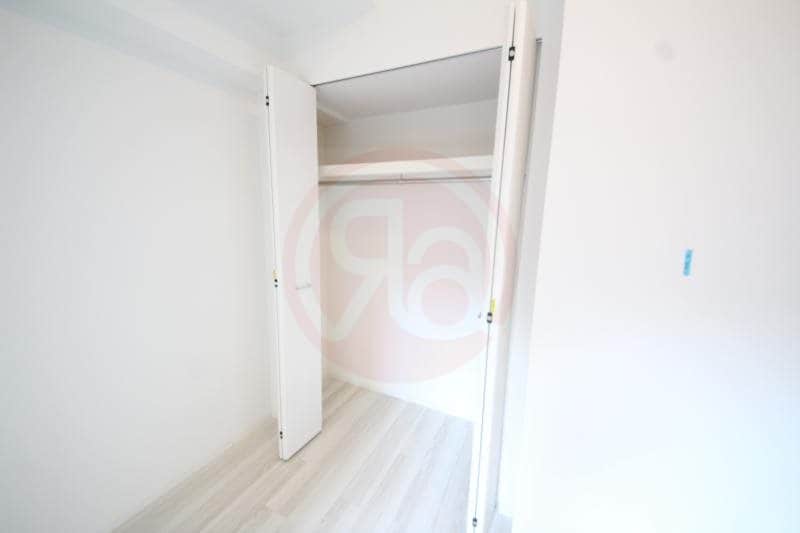 物件内観写真28　(ちょっとした収納スペースも充実しています)