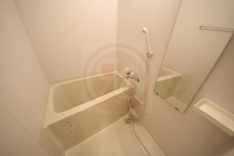 物件内観写真9　(落ち着いた空間のお風呂です)