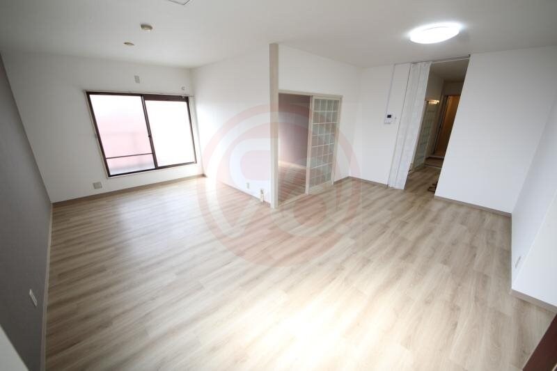 物件内観写真6　(おしゃれなリビングです)