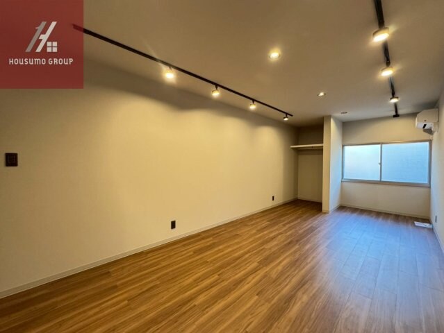 物件内観写真12　(おしゃれな内装です)