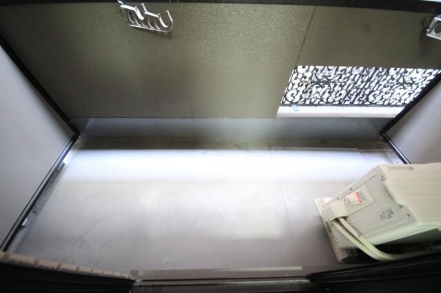 物件内観写真11　(外からの目が気にならないバルコニーで洗濯物が干せます)