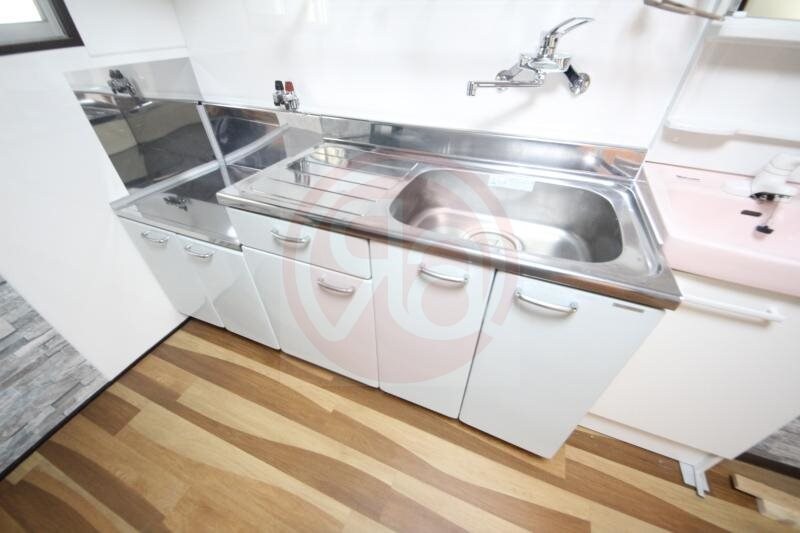 物件内観写真8　(使いやすいキッチンです)