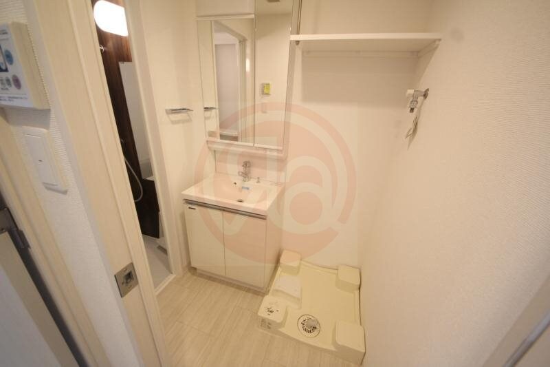 物件内観写真18　(コンパクトで使いやすい洗面所)