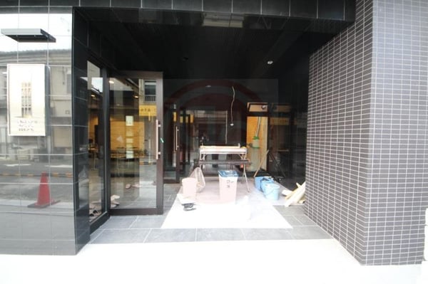 エントランス(清潔なエントランスです)