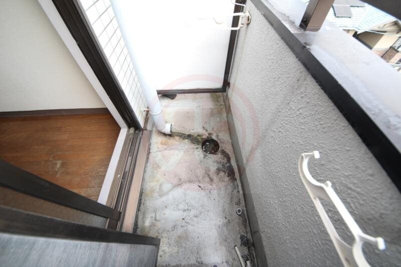 物件内観写真20　(外からの目が気にならないバルコニーで洗濯物が干せます)