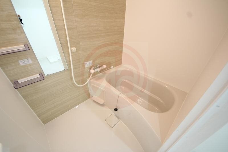 物件内観写真9　(日々の暮らしに欠かせないお風呂です)