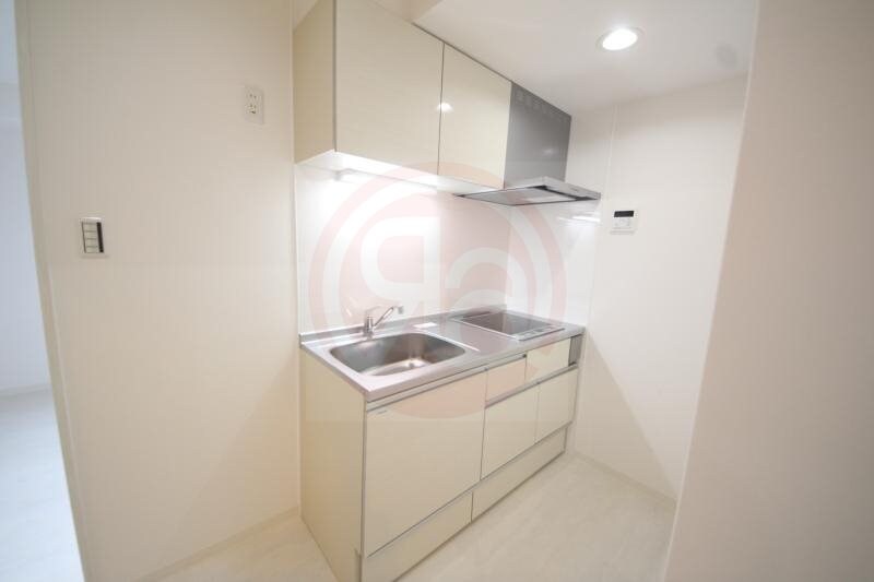 物件内観写真7　(コンパクトなキッチンで掃除もラクラク)