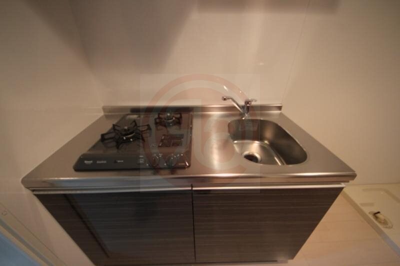 物件内観写真5　(コンパクトなキッチンで掃除もラクラク)