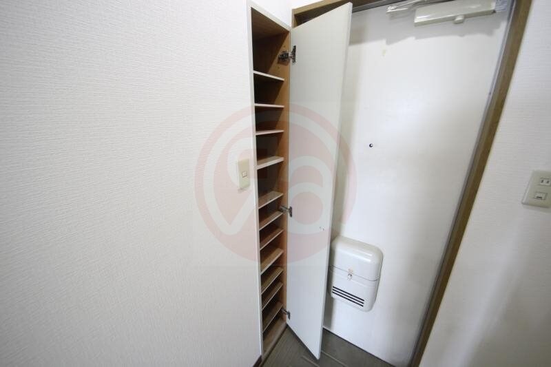 物件内観写真22　(収納スペース豊富です)