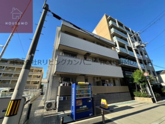 物件外観写真1　(きれいな外観です)