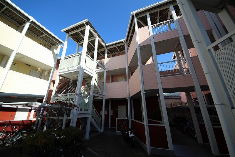 物件外観写真1　(外はこのようになっています)