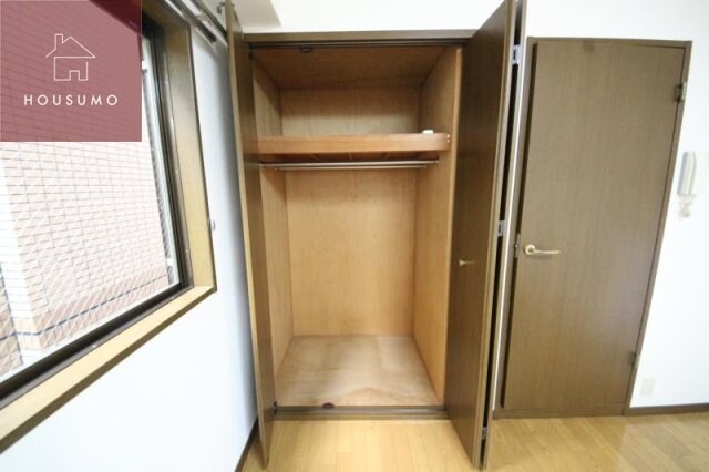 物件内観写真17　(便利な収納スペースです)