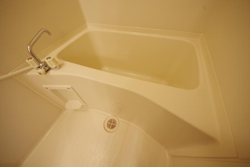 物件内観写真19　(コンパクトで使いやすいお風呂です)