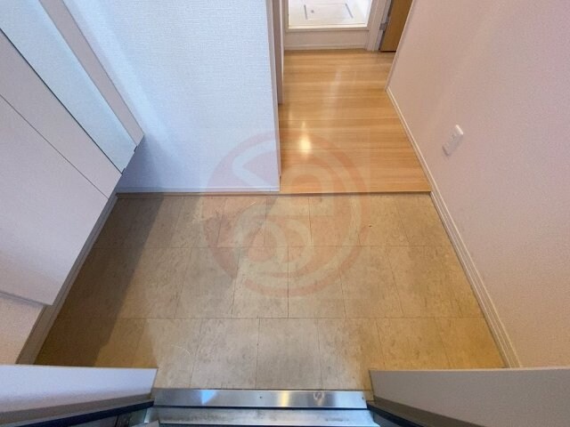 物件内観写真16　(落ち着いた玄関です)