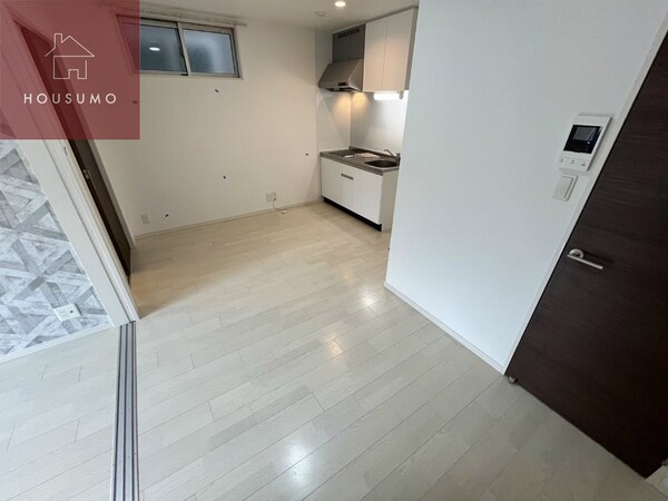 居室(ゆったり過ごせる居間です)