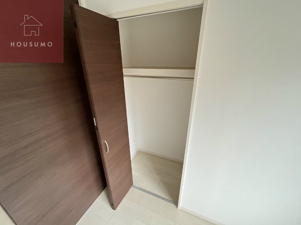 物件内観写真16　(小物を収納するのに便利です)
