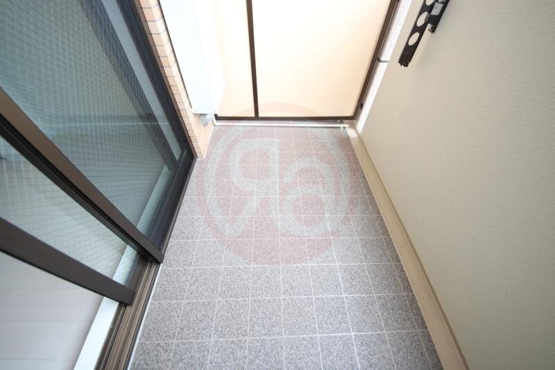 物件内観写真20　(外からの目が気にならないバルコニーで洗濯物が干せます)