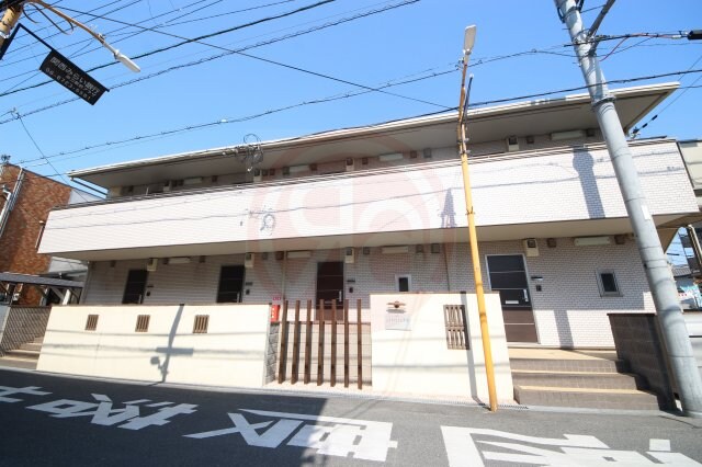 物件外観写真3　(外観もきれいです)