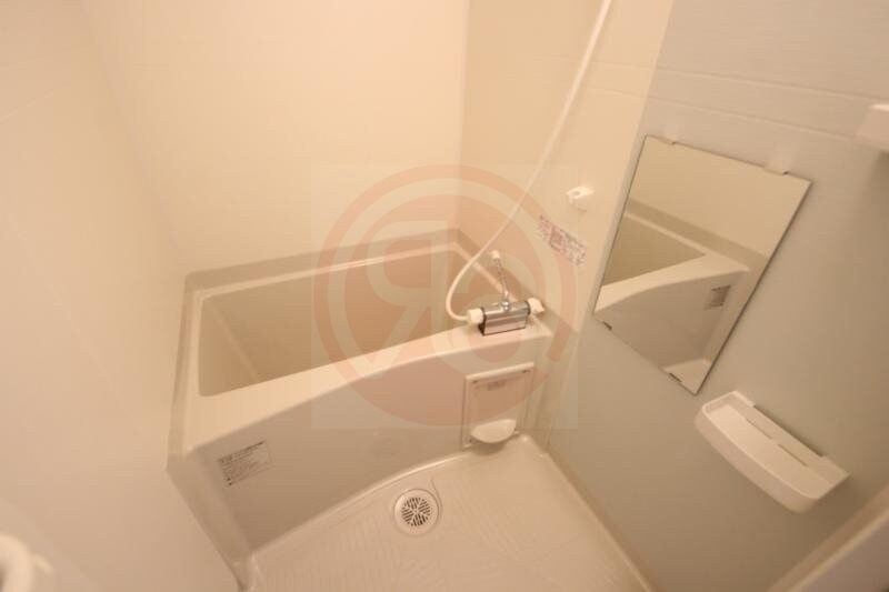 物件内観写真9　(落ち着いた空間のお風呂です)