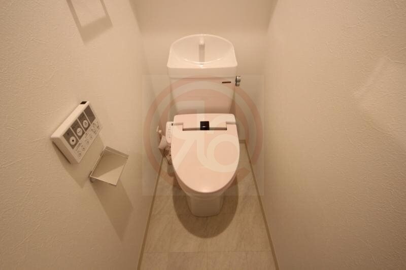 物件内観写真14　(コンパクトで使いやすいトイレです)