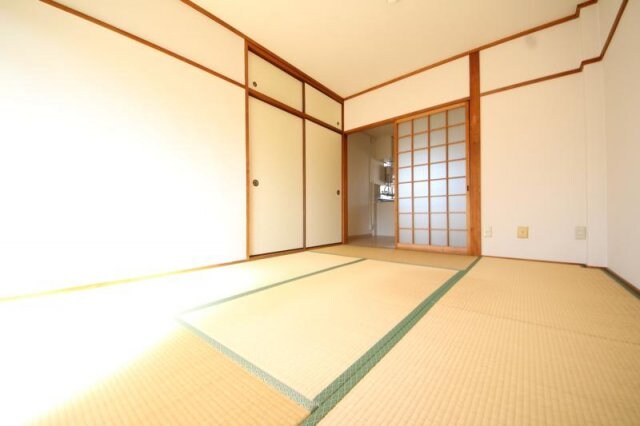 物件内観写真8　(寝室にぴったりのお部屋です)