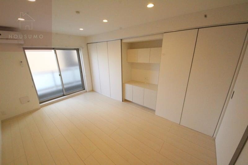 物件内観写真5　(ゆったり過ごせるリビングです)