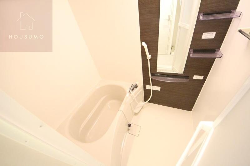 物件内観写真10　(落ち着いた空間のお風呂です)